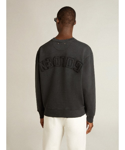 トレーナー スウェット スウェットシャツ（ウォッシュドブラック） バックに逆さまのロゴ - Jersey Capsule メンズ レディースの画像
