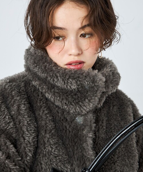 【新品未使用】アンドディア ...&Dear ファー ボアコート グレー M fredy emue（フレディエミュ） ムートンコート ボアコート フェイク