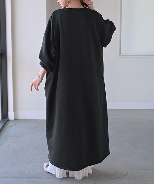 HUG.U（ハグユー） ワンピース 深V抜け感スウェットワンピース