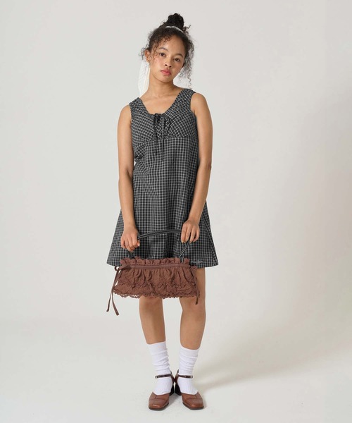 新品　tina jojun チェック　裾フリル　ノースリーブ　ワンピース 新品 tina jojun チェック 裾フリル ノースリーブ ワンピース