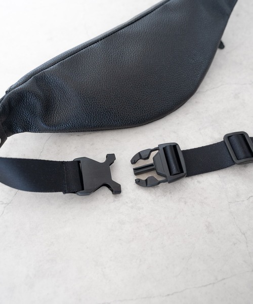 SENTI（センティ） ウエストポーチ SENTI SHRINK LEATHER FLAT BODY