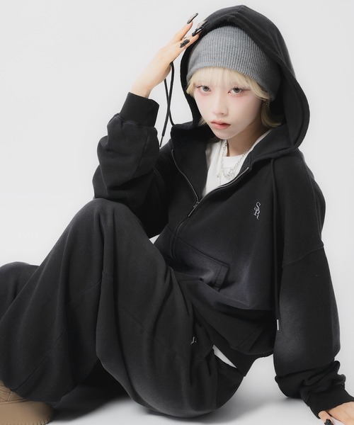 17HR（セブンティーンアワーズ） パーカー 「ユニセックス