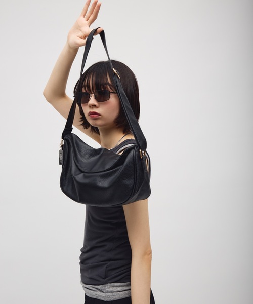 TONER ショルダーバッグ バッグ カーブボディバッグ/ショルダーバッグ