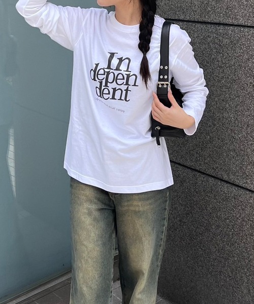 fiere（フィエール） tシャツ 文字グラフィックロンT／長袖Tシャツ