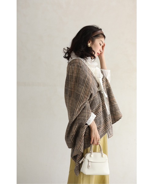 LAVIANA CONTI　ケープ　ポンチョ　中綿 LAVIANA CONTI ケープ ポンチョ 中綿 LAVIANA CONTI ケープ