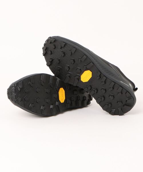 DESCENTE（デサント） スニーカー FLYRIDGE SP313RRN83 メンズ