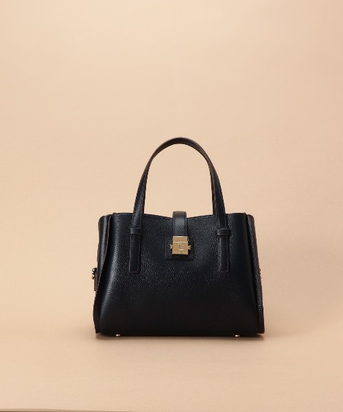 大人気!! Samantha Thavasa スクエア金具 シンプルハンドバッグ Samantha Thavasa ハンドバッグ スクエア金具 シンプル