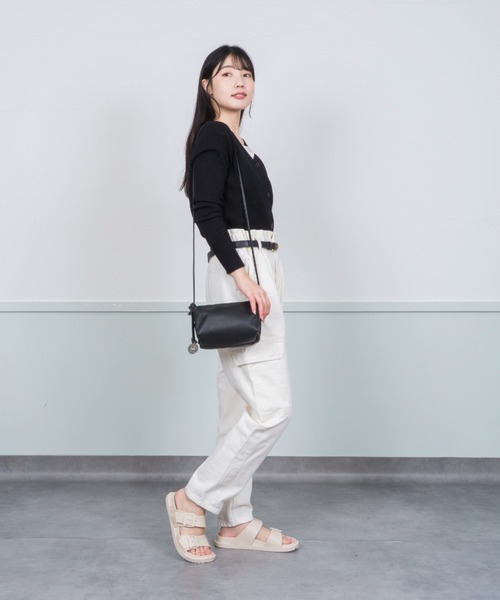【極美品】マルコマージ　伊製　ラフィア×シボ加工牛革　バケツ型巾着かごバッグ黒 極美品】マルコマージ 伊製 ラフィア×シボ加工牛革 バケツ型巾着