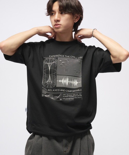 Adoon plain tシャツ Geometric Skyline Drawcord T-Shirt