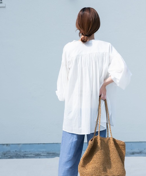 「URBAN RESEARCH DOORS」 長袖シャツ MEDIUM ホワイト レディース URBAN RESEARCH DOORS（アーバンリサーチドアーズ）の「クルー