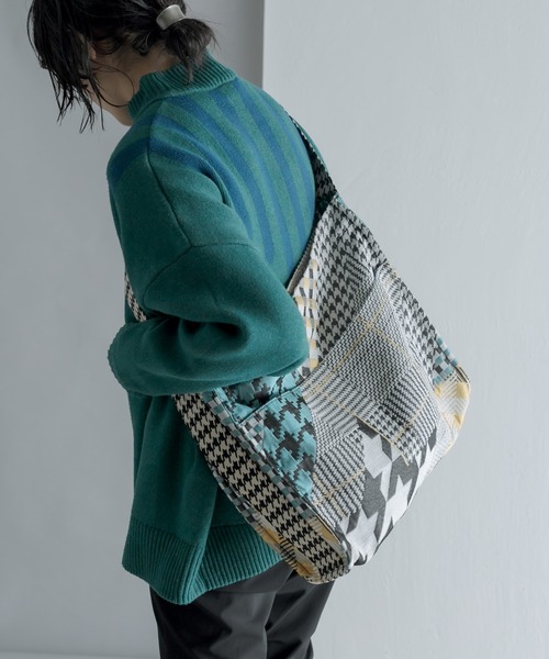 ear PAPILLONNER（イア パピヨネ） メッセンジャーバッグ FREE