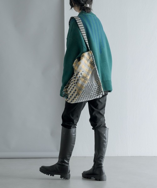 ear PAPILLONNER（イア パピヨネ） メッセンジャーバッグ FREE