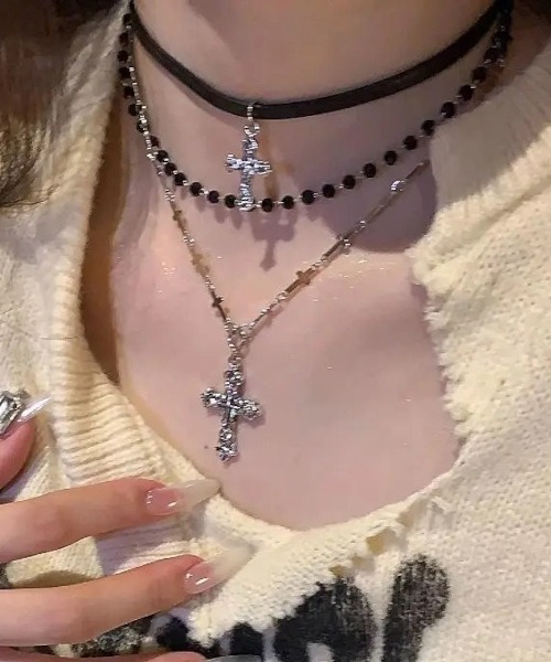 MASHIRO ネックレス クロスアクリルストーンミックス3連チョーカー