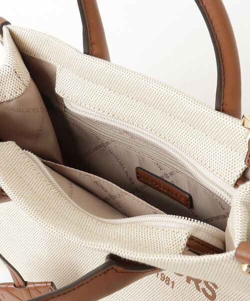 MICHAEL KORS ベージュ ハンドバッグ MICHAEL KORS（マイケルコース） 2WAYバッグ - ベージュ レディース