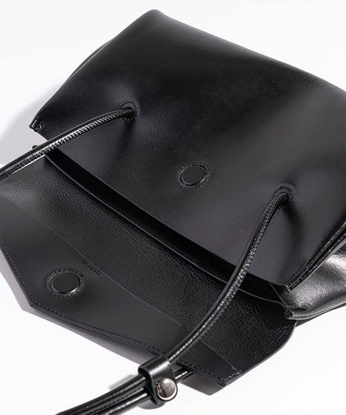 mk　YAHKI  スタッズ　ショルダー　バッグ 極美品】 YAHKI ヤーキ 2way スタッズ ショルダーバッグ 床革 YAHKI