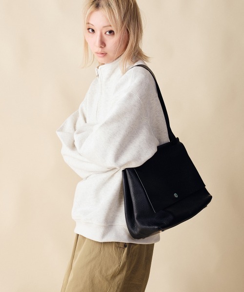 ショルダーバッグ バッグ rehacer : One Hand Leather Bag / ワンハンドレザーバッグ レディースの画像