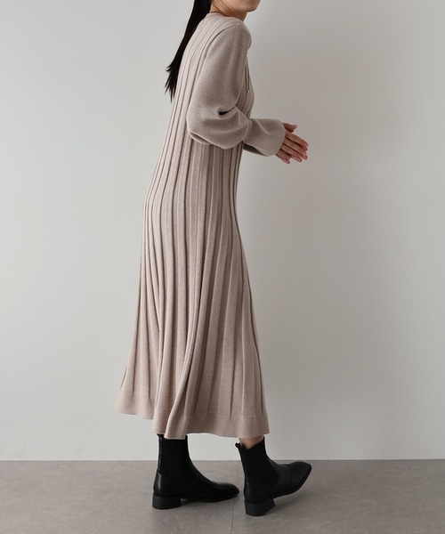 「J by blue」 ニットワンピース MEDIUM ベージュ レディース_画像9