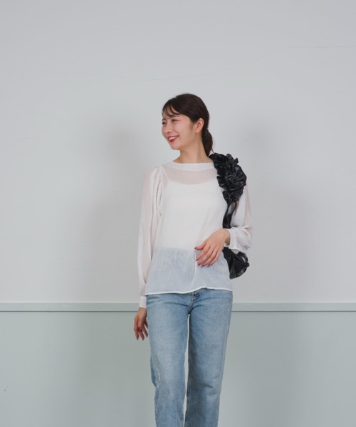 定価 13,750円　HELOYSE ギャザーフリルトートバッグ　シルバー 定価 13,750円 HELOYSE ギャザーフリルトートバッグ シルバーの