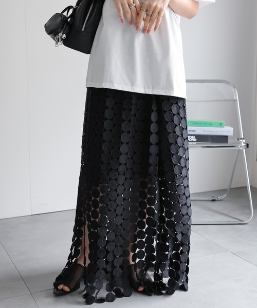 スカート エンブロイダリーサークルレーススカート ドラマ着用商品