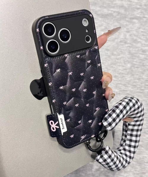 新品未使用❣️キルティング ケース ブラック スマホケース フェイクレザー 星柄 キルティング iPhone ケース 13.15