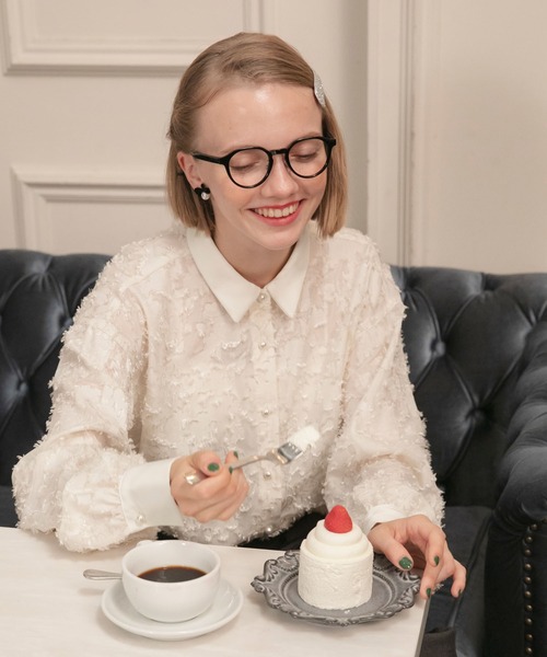 ビアズリーブラックシャツ バックボタンでもフロントボタンでも2way