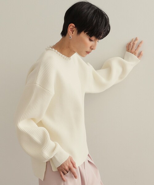 [ほぼ新品]ニットセーター「Secret」 OPAQUE.CLIP（オペークドットクリップ） ニット セーター パール調