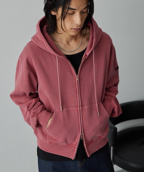 ヴィンテージメイク ラバープレート ショートダブルジップパーカー EMMA CLOTHES（エマクローズ）の「ヴィンテージメイク ラバー