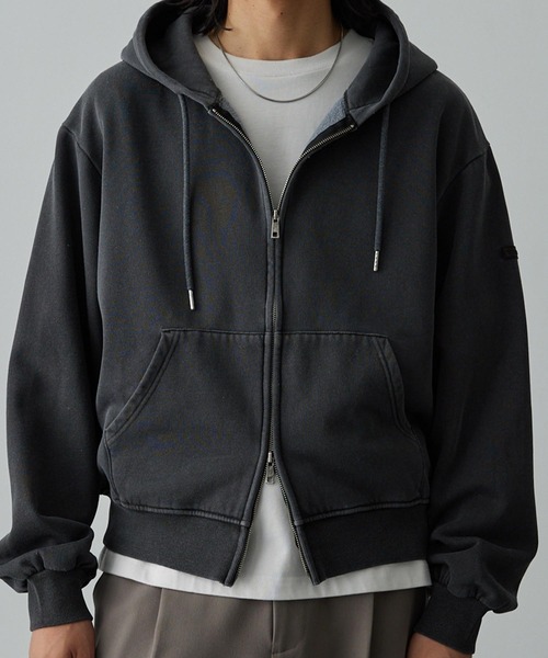 ヴィンテージメイク ラバープレート ショートダブルジップパーカー EMMA CLOTHES（エマクローズ）の「ヴィンテージメイク ラバー