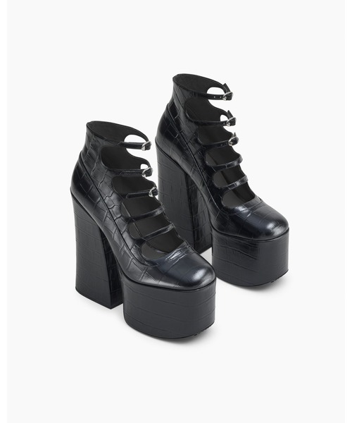 ✨美品✨マークジェイコブス ブーツ 黒 ブラック アンクル 厚底 レザー 人気 DR. MARTENS X MARC JACOBS コラボレーションデザインのブーツが登場
