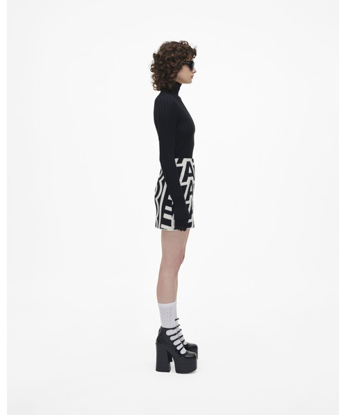✨美品✨マークジェイコブス ブーツ 黒 ブラック アンクル 厚底 レザー 人気 DR. MARTENS X MARC JACOBS コラボレーションデザインのブーツが登場