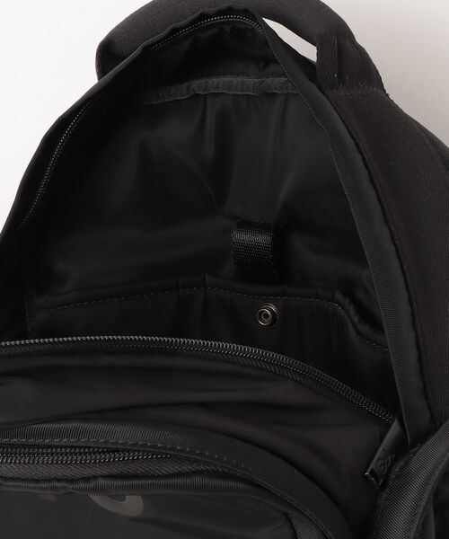 Y-3 「Y-3」 ワンポイントリュック - ブラック メンズ : ZOZOTOWN