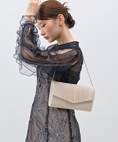 フェラガモ 未使用 グレー パーティーバッグ ウォレット ショルダー 結婚式 Kana ショルダーバッグ バッグ クラッチ＆ショルダー パーティーバッグ