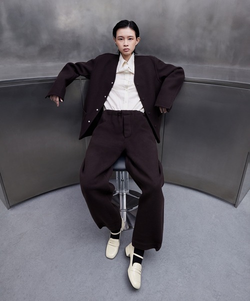 パテント　フラワーパールエンベリシュッドメリージェーンローファー CHARLES & KEITH｜パテント フラワーパールエンベリシュッド