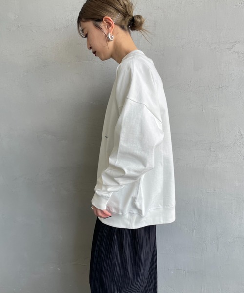 新品未使用　GYMPHLEX ワンポイントロゴ刺繍　クルーネック　スウェット GYMPHLEX tシャツ 「GYMPHLEX/ジムフレックス」 ワンポイント