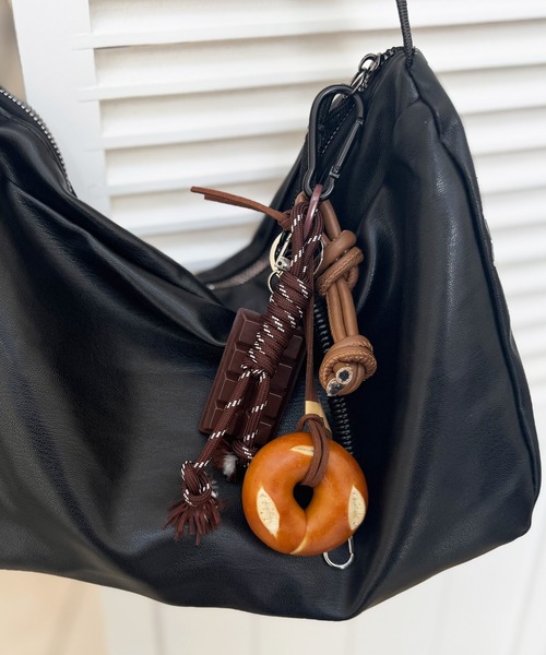 NOLITA LABORATORY チャーム 「 NOLITA / ノリータ 」チョコレート