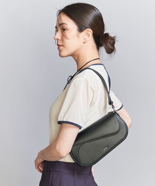 JW PEI ショルダーバッグ Tessa エンボスショルダーバッグ-ブラック - JW PEI Japan Official