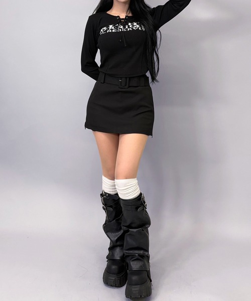 未使用　d.i.a ロゴプリント レースアップ タンクトップ FOLLOWIN（フォロウィン） tシャツ Y2Kロゴプリントレースアップ