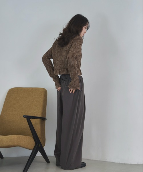 feepur（フェピュール） ブラウス シャツ シャーリングショート 
