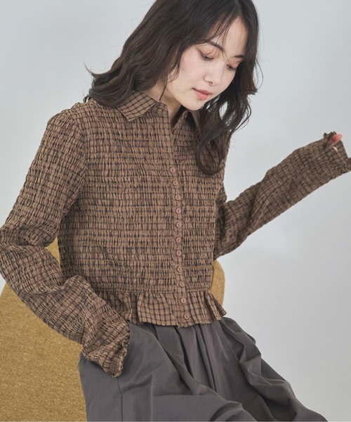 feepur（フェピュール） ブラウス シャツ シャーリングショート