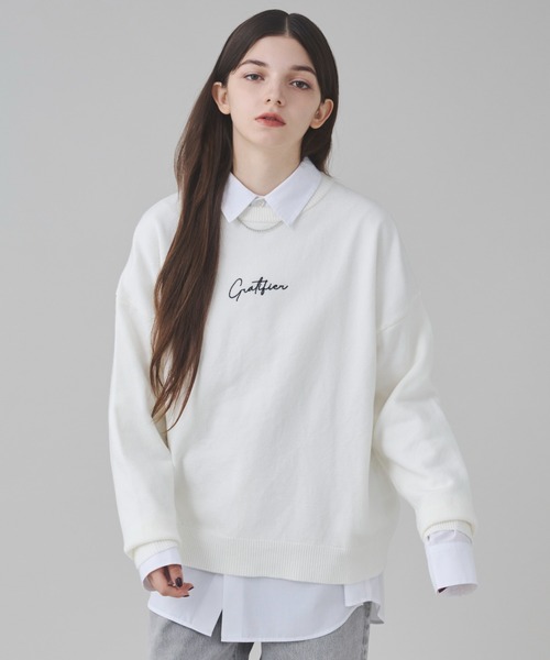 BROWNY セーター ニット BROWNY/アクセ付きワンポイントニットプル
