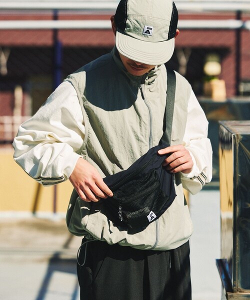 「POLeR」 ウエストバッグ ONE SIZE ベージュ レディース_画像3