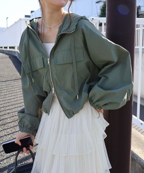美品⭐︎VALENTINOのフルジップパーカー　カーキ 美品⭐︎VALENTINOのフルジップパーカー カーキ - メルカリ