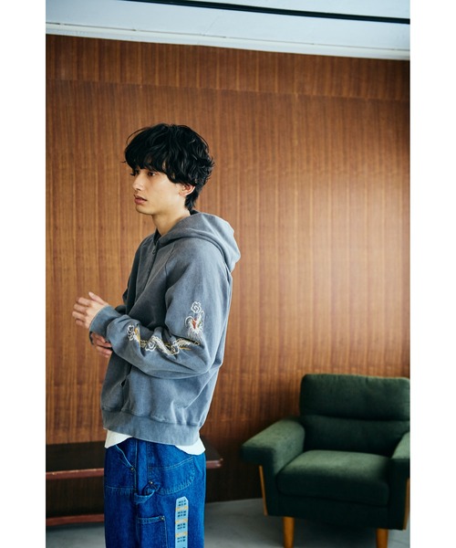THRIFTY LOOK パーカー TRIFTY LOOK スリフティールック / EMBROIDERY
