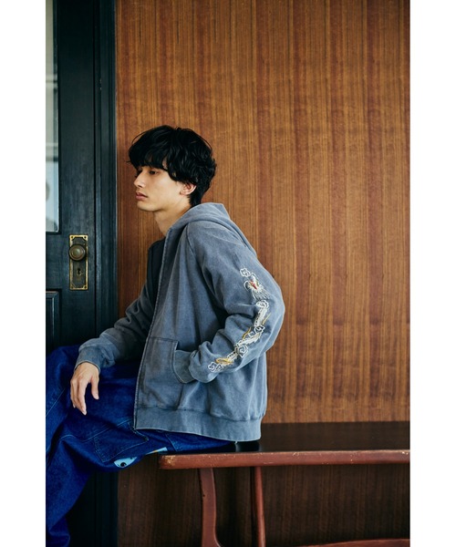 THRIFTY LOOK パーカー TRIFTY LOOK スリフティールック / EMBROIDERY