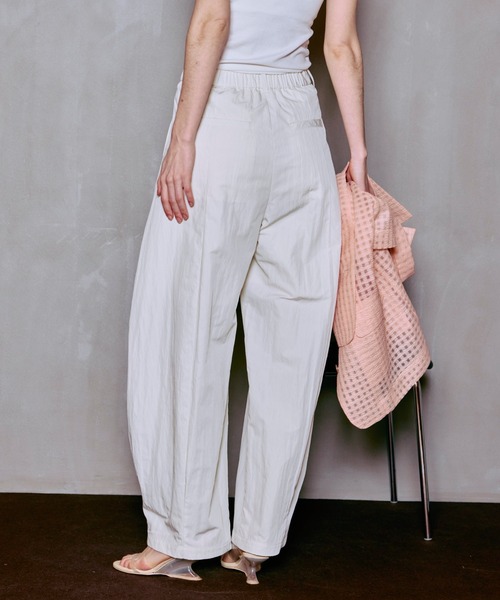 ワイドパンツ パンツ 「PRE-ORDER」Tuck Cocoon Color Pants/タックコクーンカラーパンツ レディース メンズの画像