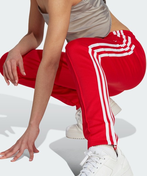 早い者勝ち⭐︎adidasトラックパンツ アディダスオリジナルスレディースXS adidas パンツ アディカラー SST トラックパンツ（ジャージ