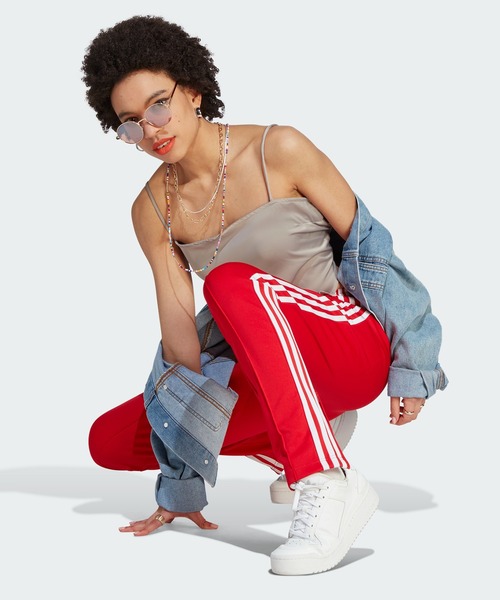 adidas パンツ アディカラー SST トラックパンツ（ジャージ