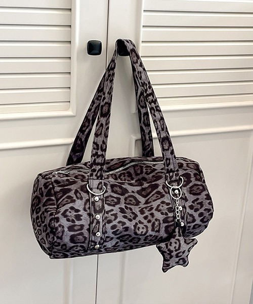 Ressaca（レサーカ） ボストンバッグ 星型チャーム付きカモフラージュ