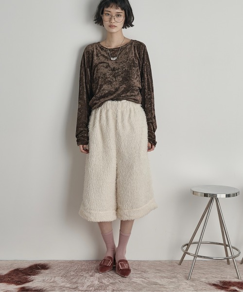 新品♡フォクシー カシミア　ホワイトガウチョパンツ　ハーフパンツ　ワイドパンツ THE Yon ハーフパンツ ワイドパンツ パンツ ヘアリーシャギーガウチョ