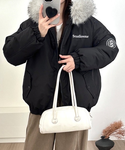 SHEENA（シーナ） ブルゾン アウター ワンポイント刺繍ロゴファー